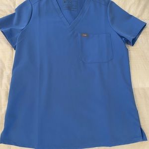 Figs Catarina One-Pocket Scrub Top Ceil Blue